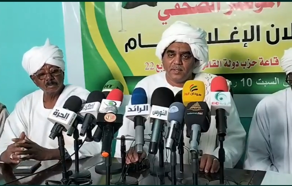 المك عجيب وعكة صحية